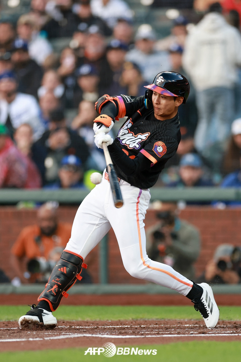 他就是旧金山巨人队的外野手李正厚。 =法新社BBNews=新闻1。