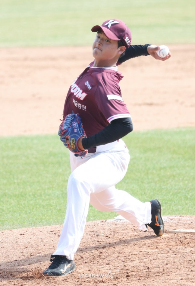 Пак Джун Хён, который играл в показательной игре в марте. /Фото = Ожидание Ким Чжин Гёна