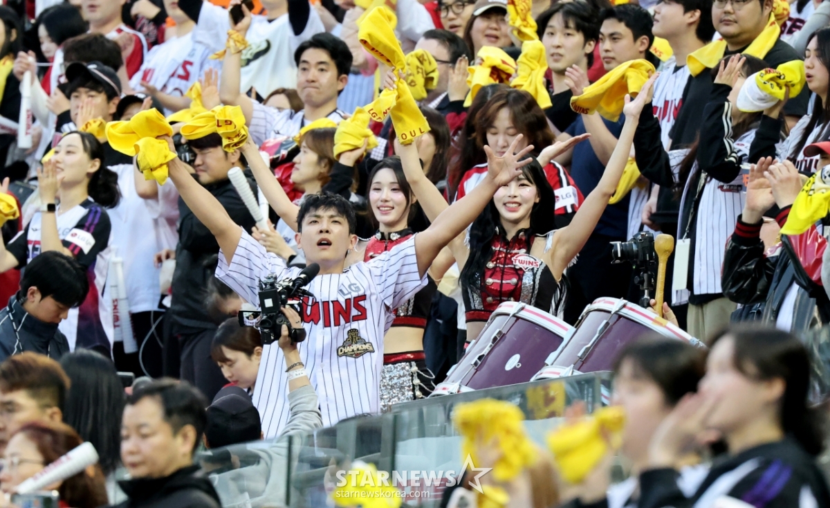 [포토] '오늘은 배우 이준을 잊자!' 이준