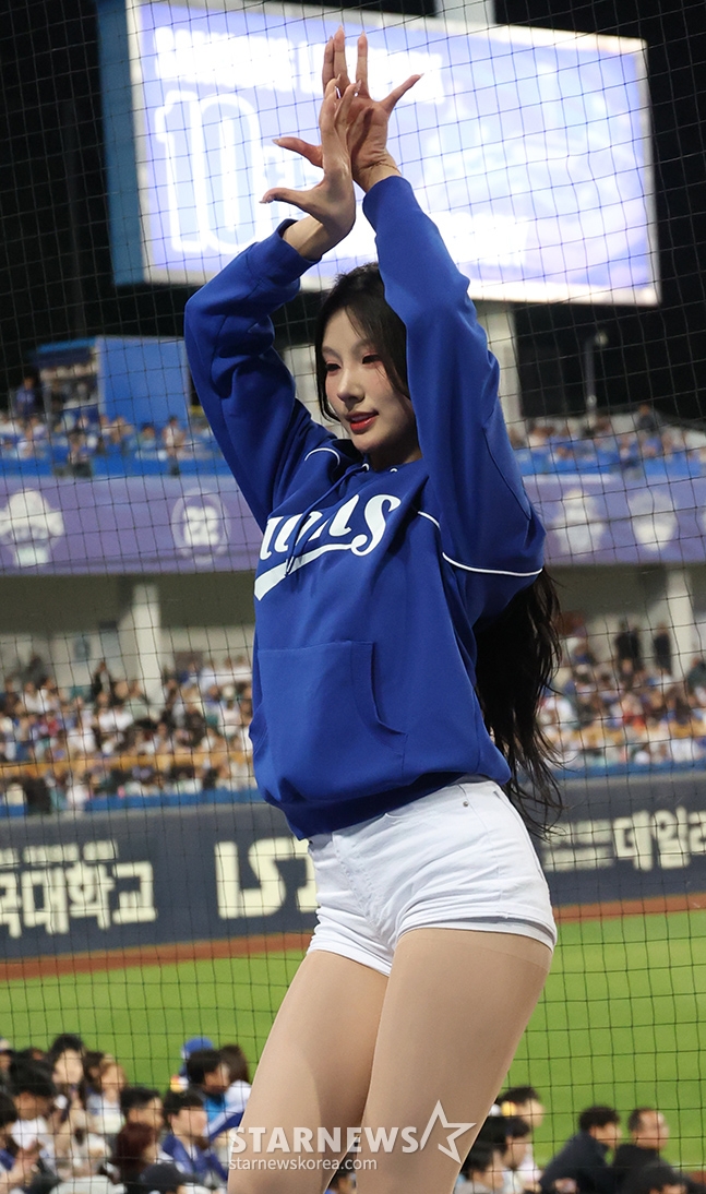 [포토] 신비 '오소리 댄스 작렬'