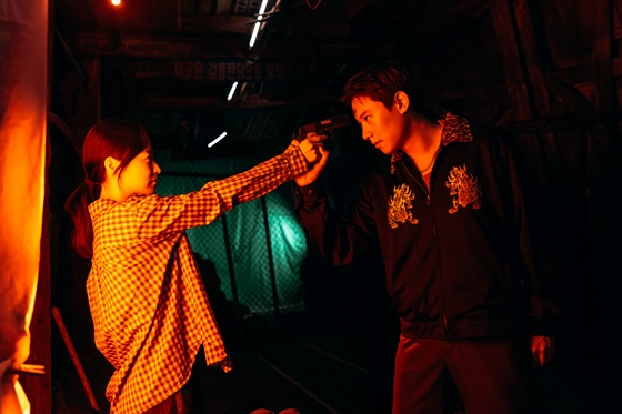 /写真=ディズニー+「ゴールドランド」