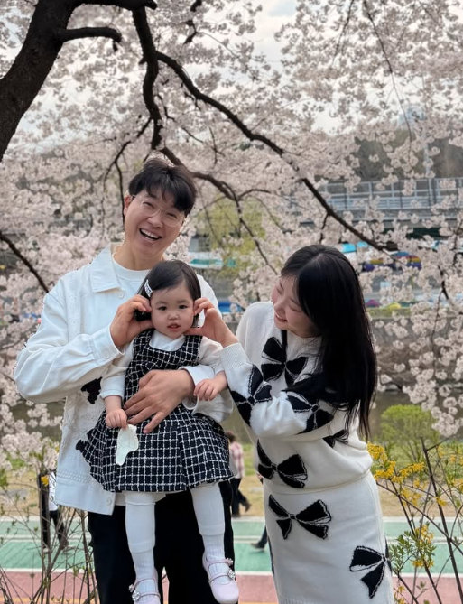 박수홍, 딸 재이와 선한 영향력..베이비박스와 협약 체결