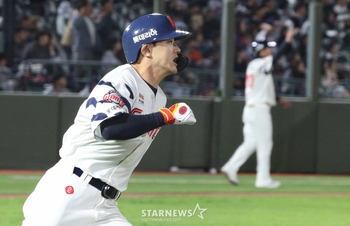 [포토] 신윤후 '유후후 2루타 질주'