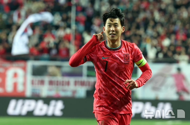 Son Heung-min, captain of the South Korean national football team. /Photo=NEWSIS