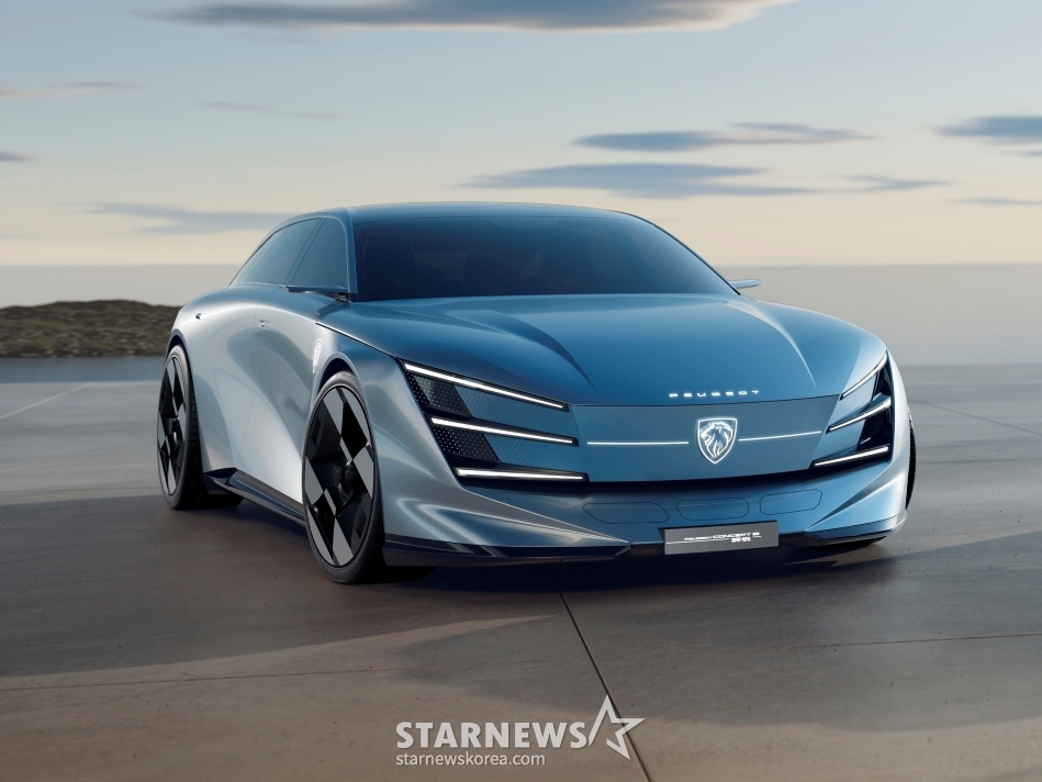 プジョー コンセプト 6/写真提供=ステランティスコリア