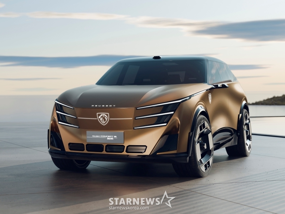 プジョー コンセプト 8/写真提供=ステランティスコリア