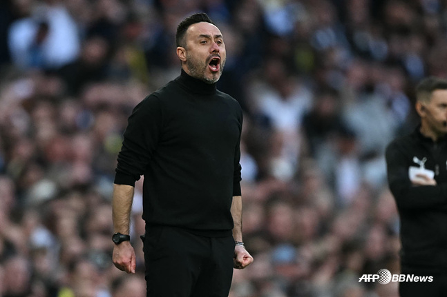 Главный тренер "Тоттенхэма" Роберто ДеГерби. /AFPBBNews =Новости 1