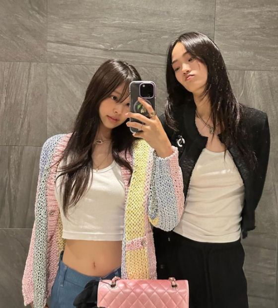 Jennie (left), Shin Hyun-jee /Photo=Jennie's Instagram