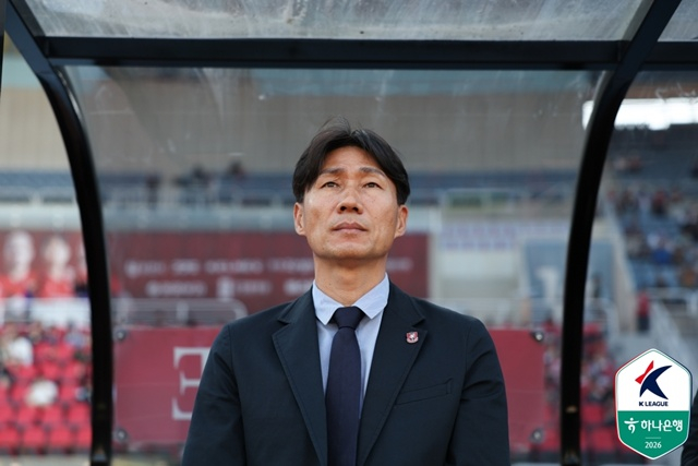 Lee Young-min, BucheonFC manager. /Photo=Korea Professional Football League