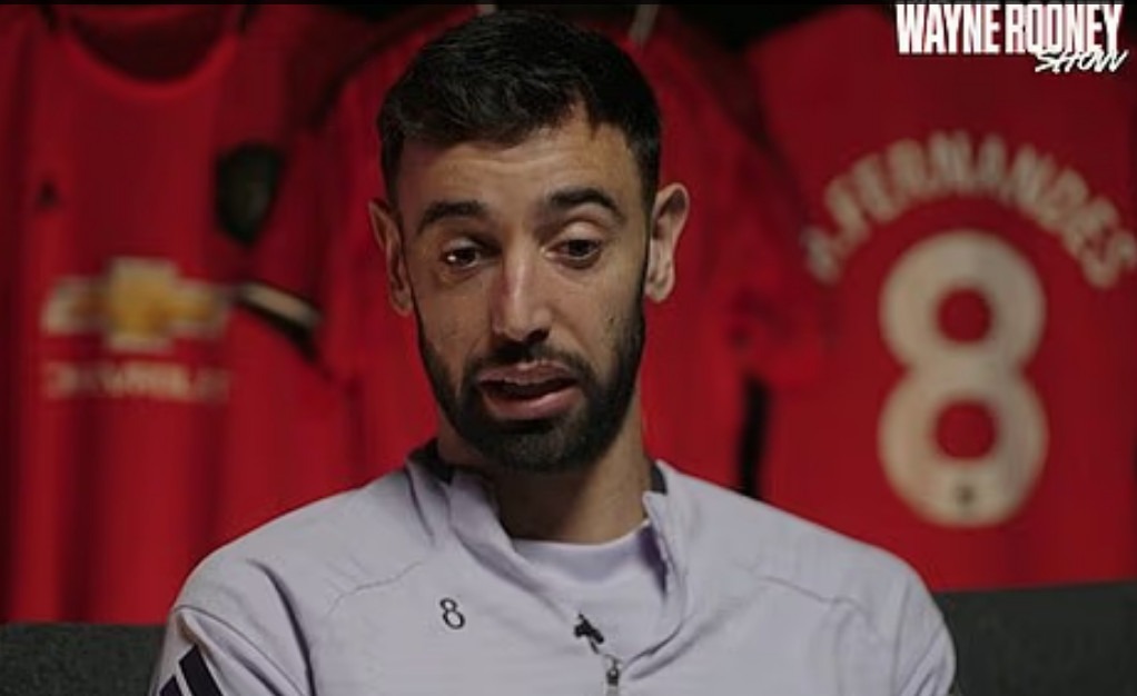Bruno Fernandes speaking on 'The Wayne Rooney Show'. /Photo=Daily Mail archive