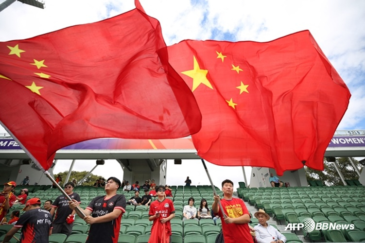 Hình ảnh đội cổ vũ Trung Quốc. /Ảnh = Cap màn hình trang chủ chính thức của AFC