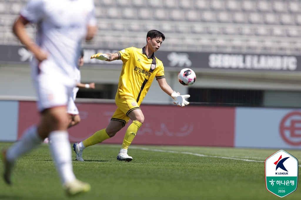 Kim Seung-geon, goalkeeper for Hwaseong FC. /Photo=Korea Professional Football League