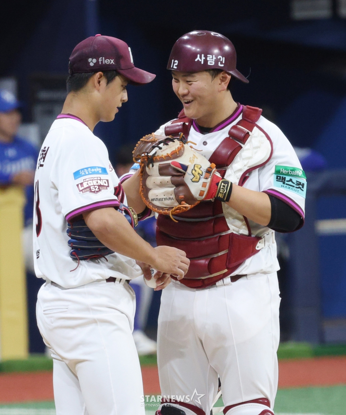 [포토] 김건희 '준현아, 네 공 치니 맘껏 던져'