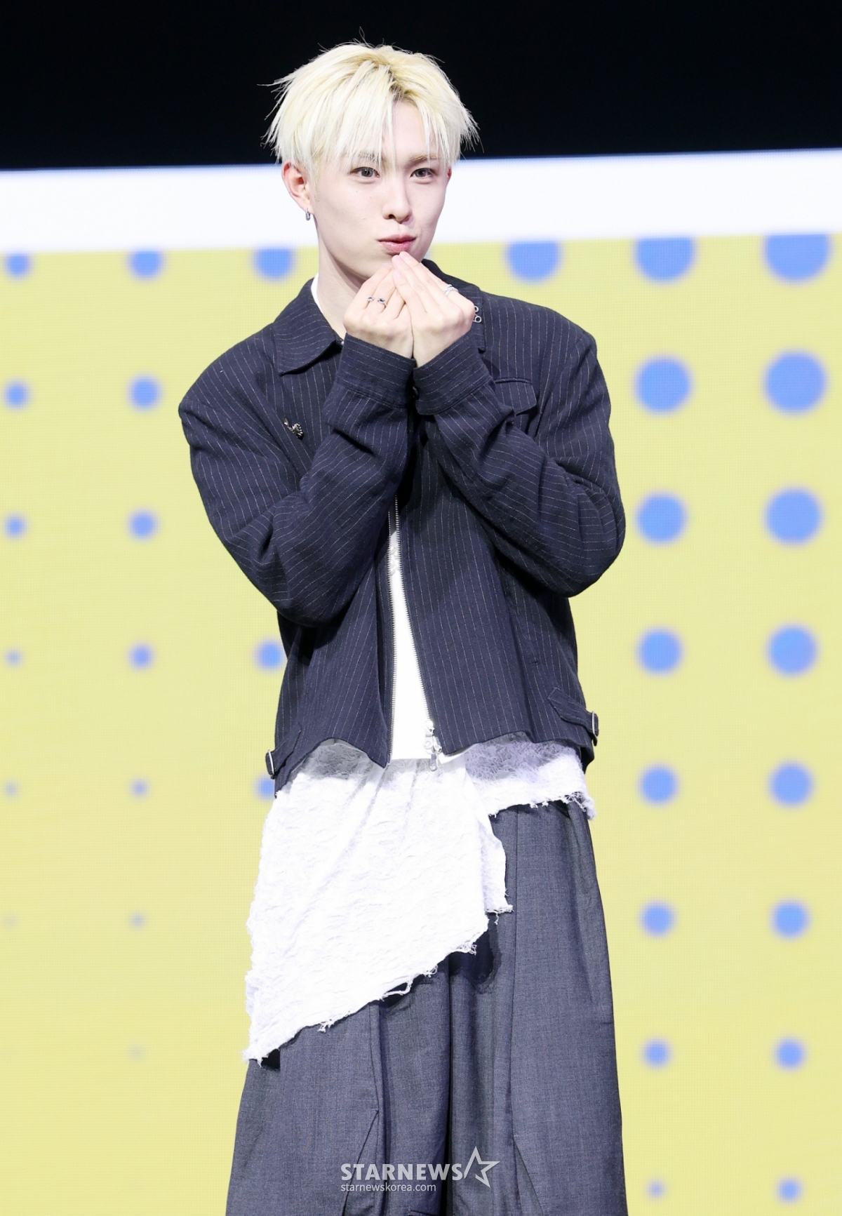 Ngày 27/3, nhóm nhạc Nexji Hui đang tạo dáng tại showcase kỷ niệm phát hành single album vol.2 Mmchk được tổ chức tại Blue Square, Yongsan-gu, Seoul. /2026.04.27 /Ảnh = Kim Hwi Sun hwijpg@