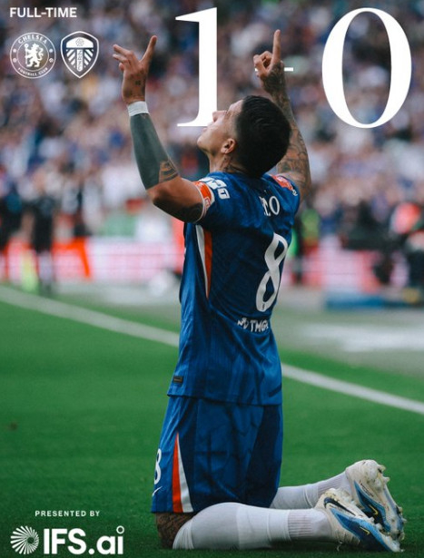 27日(韩国时间)，在英国伦敦温布利体育场举行的与利兹联队的"2025~2026足总杯"4强赛上，恩索•费尔南德斯正在庆祝进球。 =照片=切尔西官方SNS收尾。