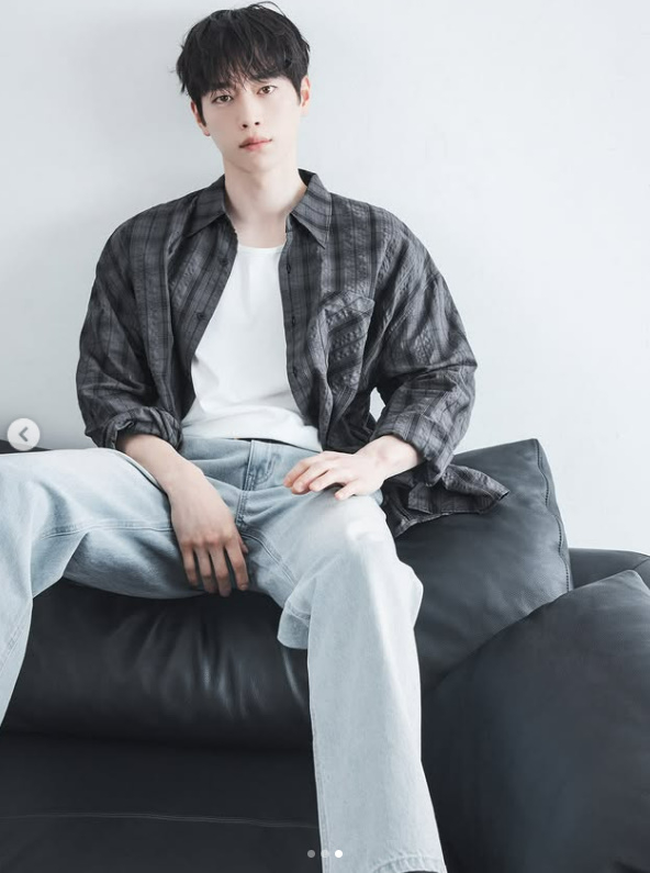 /Фото = SNS Со Кан Джун