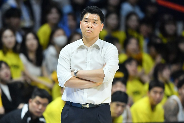 Huấn luyện viên Cho Sang-hyun của Changwon LG. /Ảnh = Cung cấp KBL