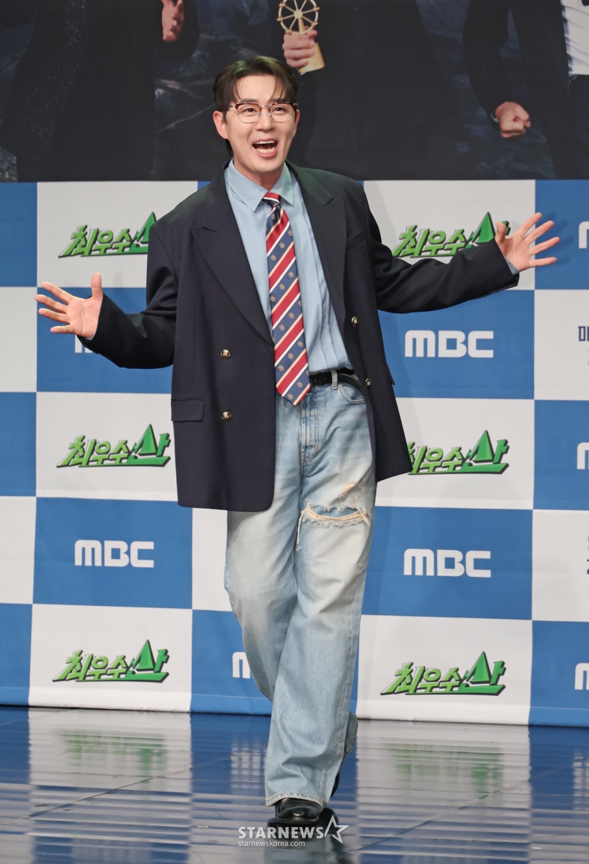 Broadcaster Boom attended the production presentation for the new variety program 'Best Mountain' held at MBC in Sangam-dong, Mapo-gu, Seoul, on the afternoon of the 28th, posing for photos. /2026.04.28 /Photo=Lee Dong-hoon photoguy@