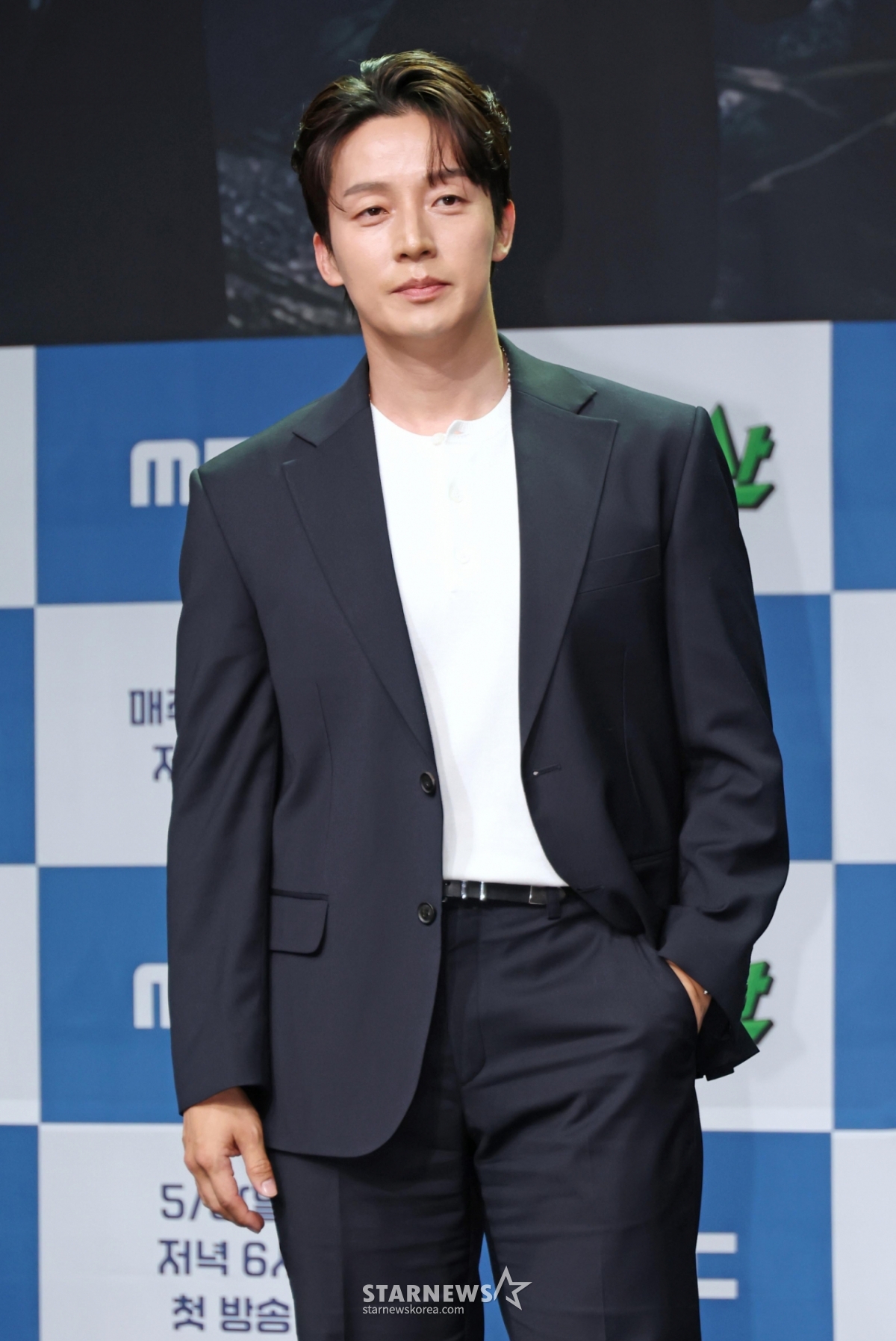 Comedian Heo Kyung-hwan poses at the press conference for the new variety program 'Top Mountain' held at MBC in Sangam-dong, Mapo-gu, Seoul, on the afternoon of the 28th. /2026.04.28 /Photo=Lee Dong-hoon photoguy@