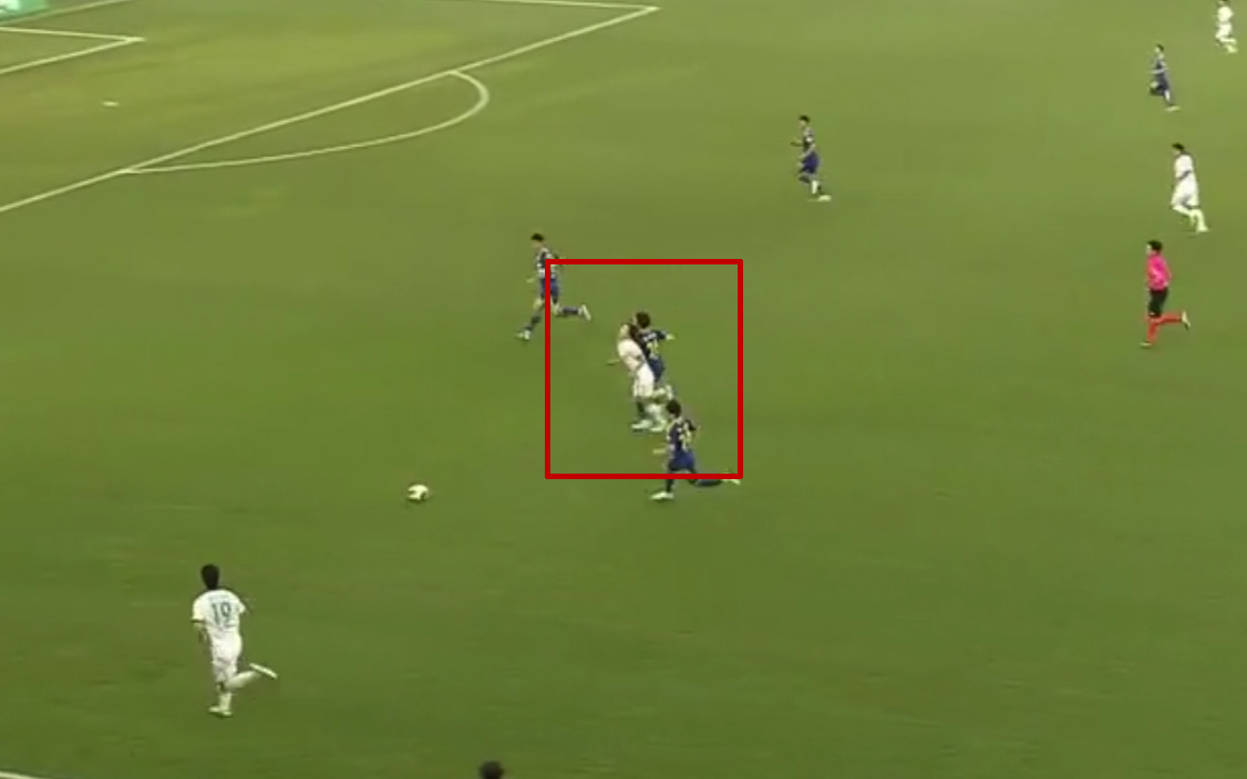 26日、蔚山文殊（ウルサン·ムンス）サッカー競技場で行われた蔚山HDと大田ハナシチズンの試合、後半の追加時間チョ·ヒョンテクの衝突でマーサが負傷した瞬間。 /写真=中継画面キャプチャー 