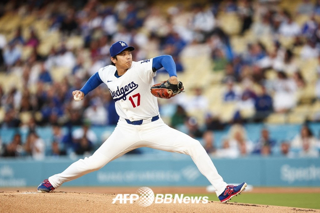 Shohei Ohtani pitching on the 29th (Korean time). /AFPBBNews=NEWS1