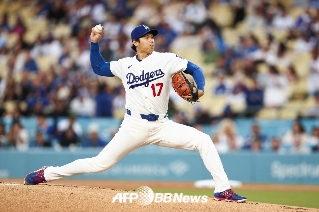 Shohei Ohtani pitching on the 29th (Korean time). /AFPBBNews=NEWS1