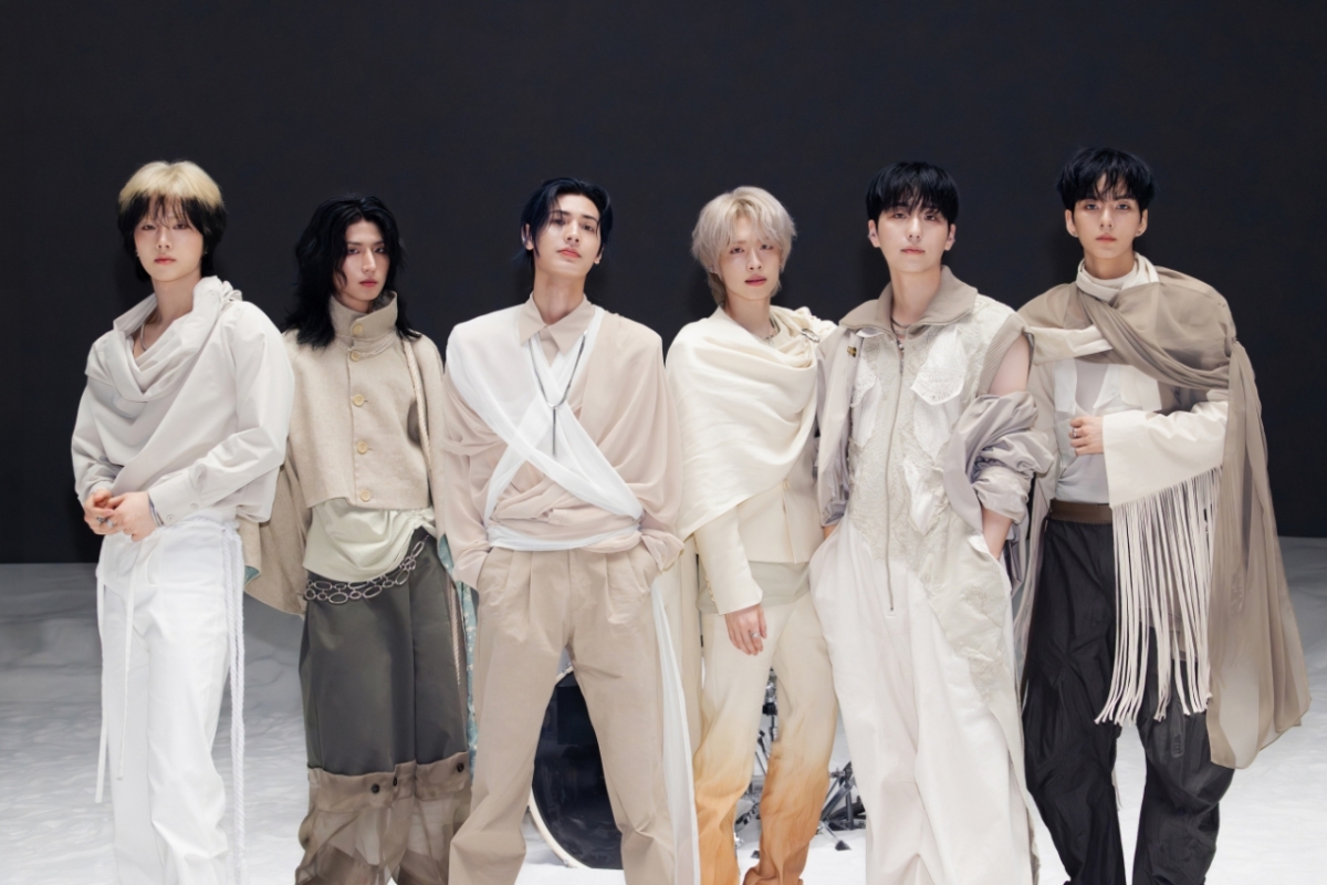 /Фото =JYP Entertainment