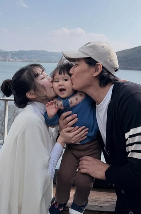 /Ảnh = Tài khoản cá nhân của Aya