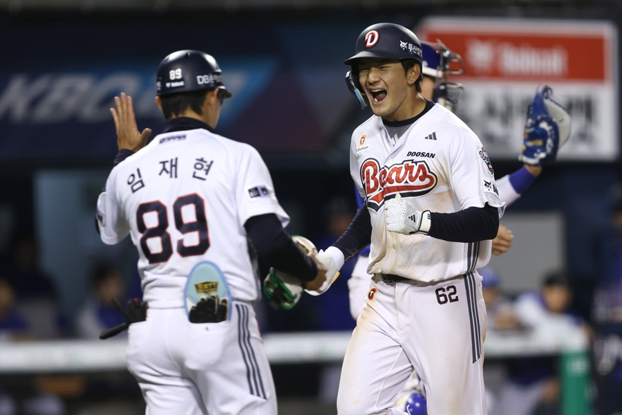 '안재석 화끈한 복귀포+신들린 호수비' 두산, 삼성에 전날 연장 패배 설욕 [잠실 현장리뷰]