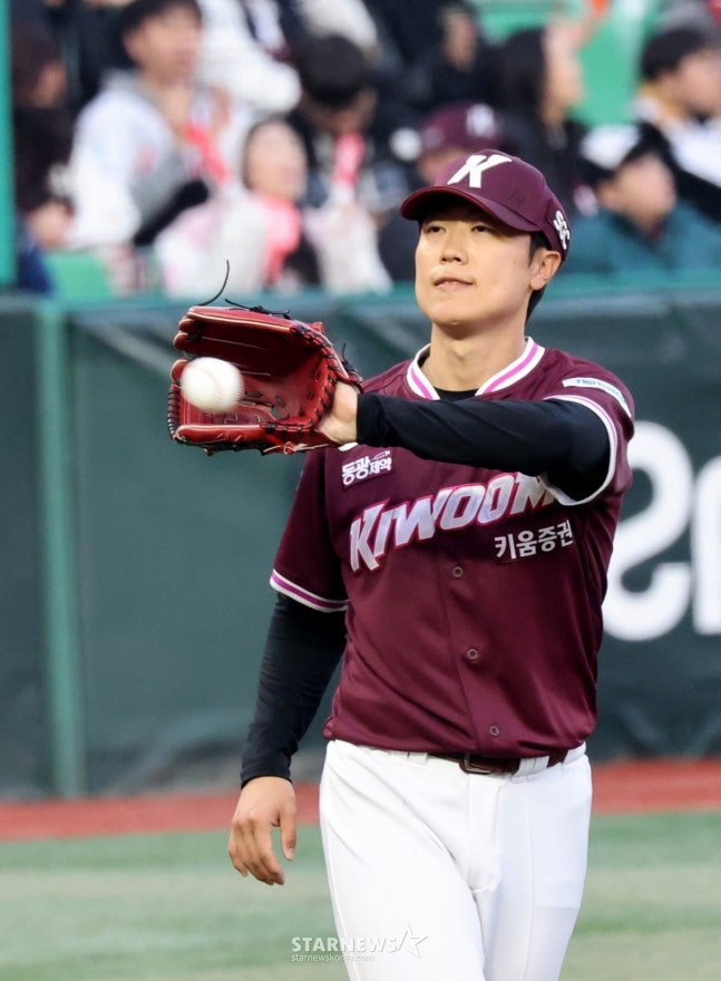 Hình ảnh Park Jin-hyung tham gia trận đấu giao hữu vào tháng 3 vừa qua. /Ảnh = Phóng viên cao cấp Kang Young Jo