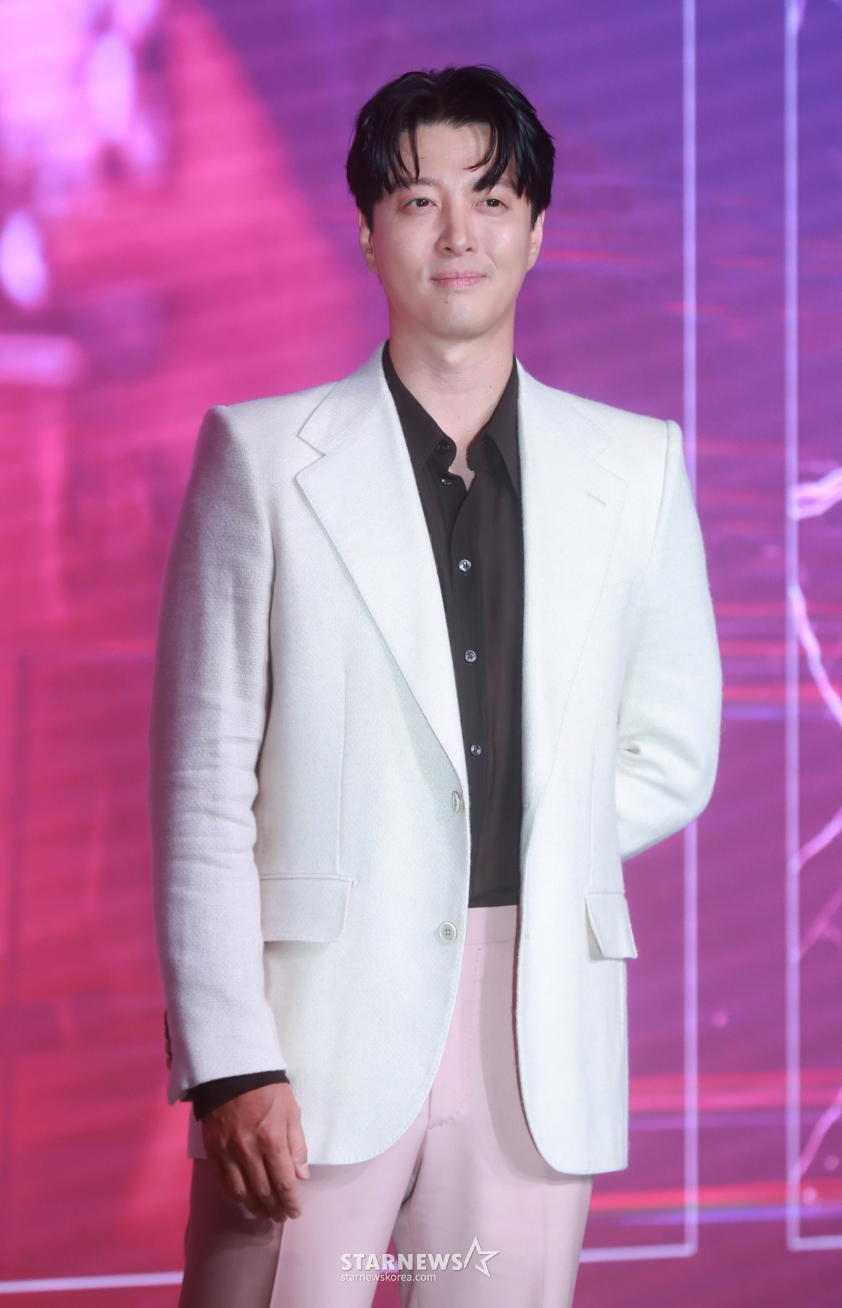 Актер Ли Дон Гон / Фото = Звездные новости