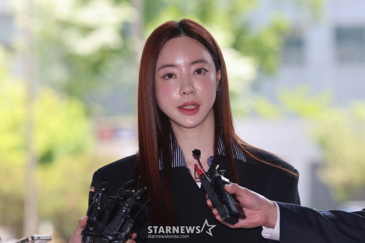 [ソウル=ニューシス]クォン·チャンフェ記者=ピラティス講師兼インフルエンサーヤン·ジョンウォンが29日、ソウル江南区江南警察署に詐欺および加盟事業法違反の疑い被疑者身分で出席し発言している。 2026.04.29.kch0523@newsis.com /写真=クォン·チャンフェ