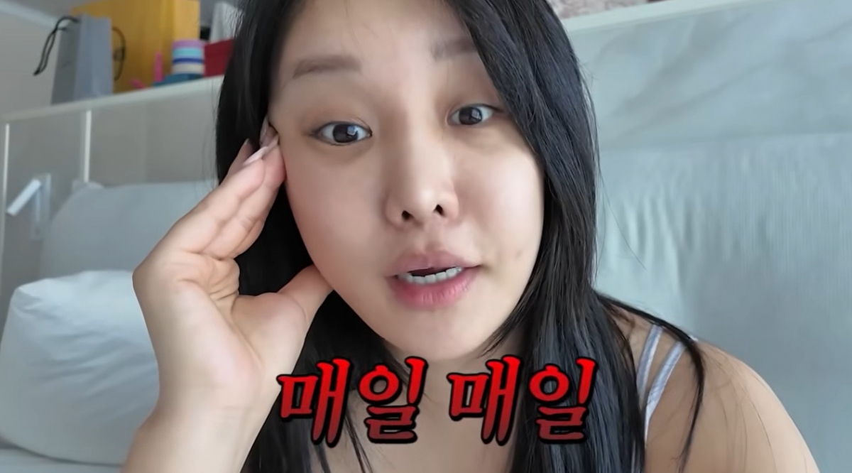 Ảnh = Cap màn hình video 'Lalal' của kênh YouTube