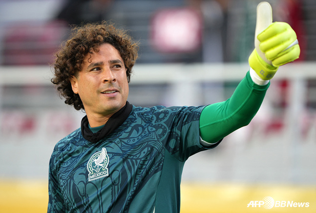 Guillermo Ochoa. /AFPBBNews=NEWS1