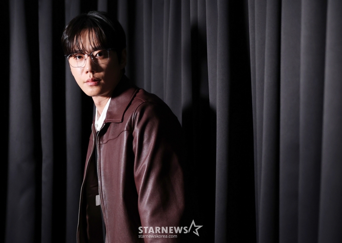 Lee Joon Young phỏng vấn người đoạt giải AAA / Ảnh = Phóng viên Kim Hwi Sun hwijpg@