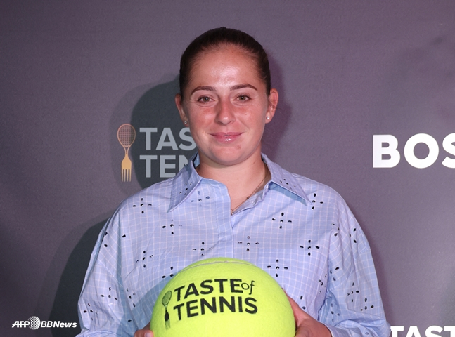 Ostapenko at an event in the U.S. last March. /AFPBBNews=NEWS1