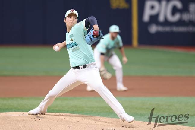Ahn Woo Jin./Ảnh = Anh hùng nuôi dưỡng