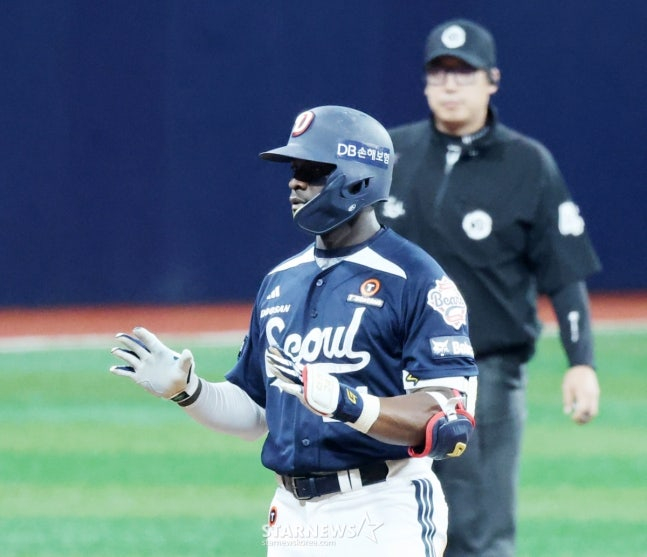 Cameron, who recorded a multi-hit game. /Photo=Senior reporter Kang Young-jo