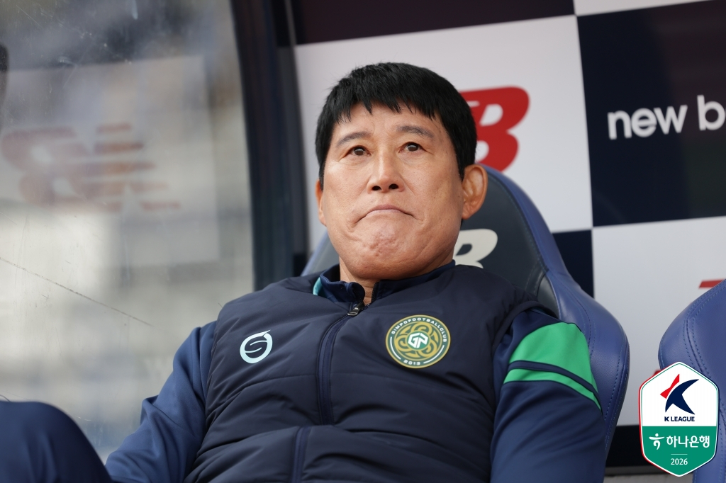 '무패 마감+2명 퇴장' 고정운 김포 감독, 서울E에 분패 "결정력 차이 컸다... 결국 내 책임" [목동 현장]