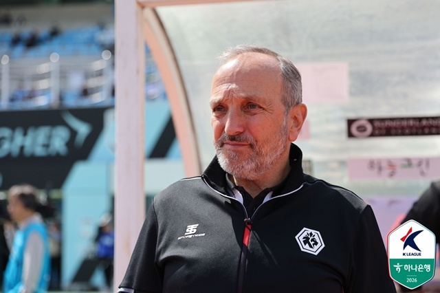 Luis Quinta, Cheongju FC manager. /Photo=Korea Professional Football League