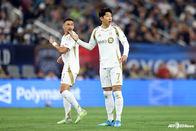  Son Heung Min trong trận đấu vòng 11 của giải đấu lớn 2026 (MLS) được tổ chức tại sân vận động Snapdragon San Diego, California vào ngày 3 (giờ Hàn Quốc). /AFPBBNews = Tin tức 1