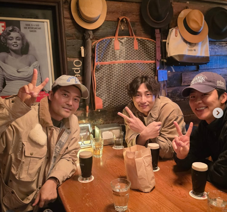 写真=チョン·ヒョンムのインスタグラム