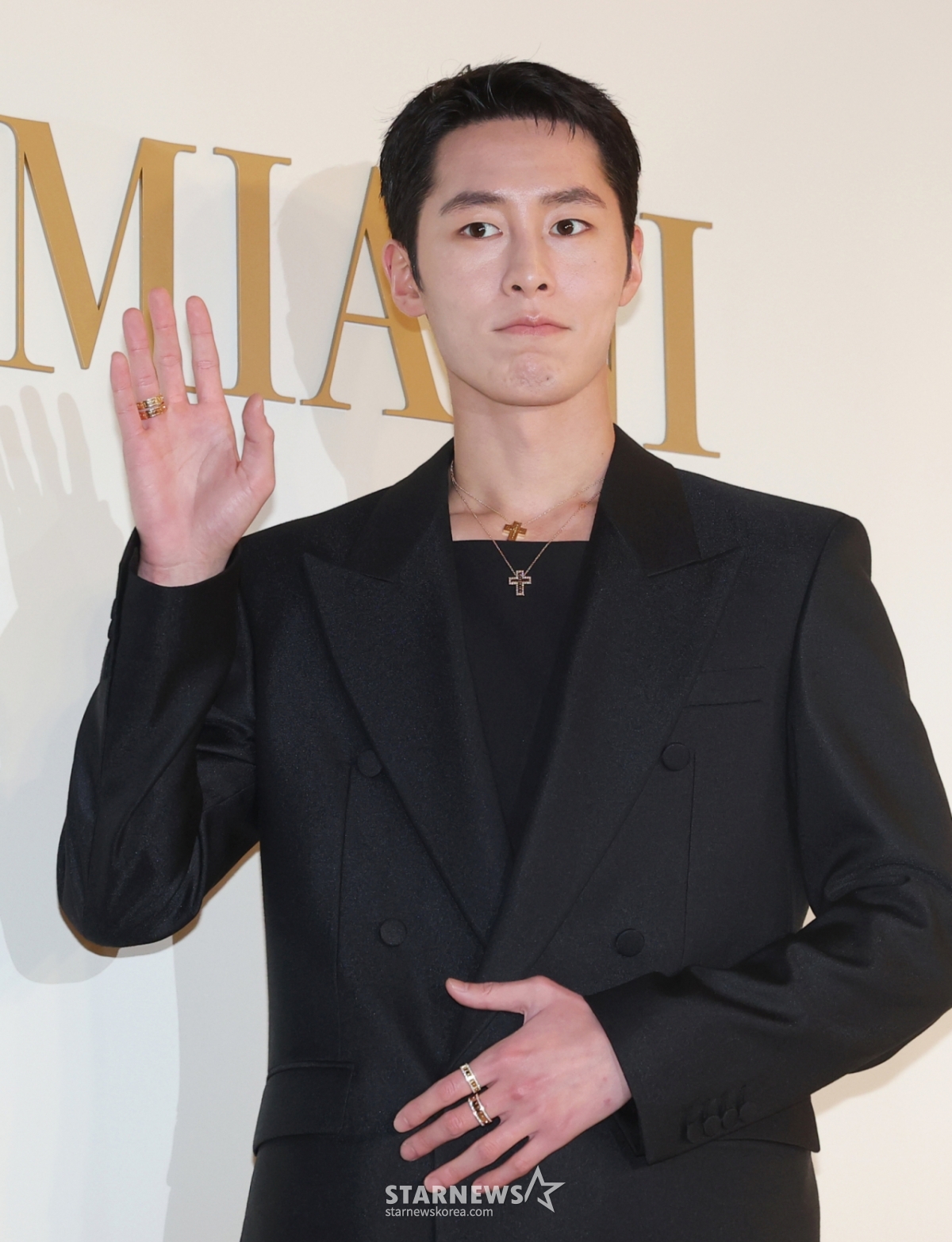 이재욱, 18일 현역 입대..신예은과 '닥터 섬보이' 남기고 군대로