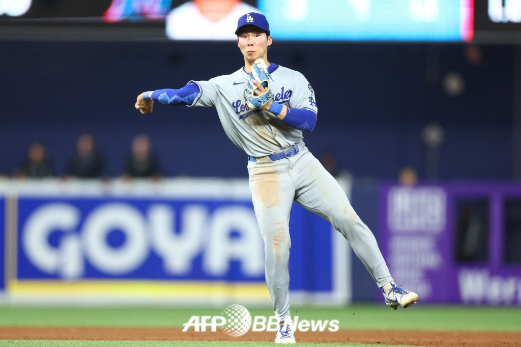 ロサンゼルス·ドジャースのユーティリティプレーヤー、キム·ヘソン。 /AFPBBNews=ニュース1
