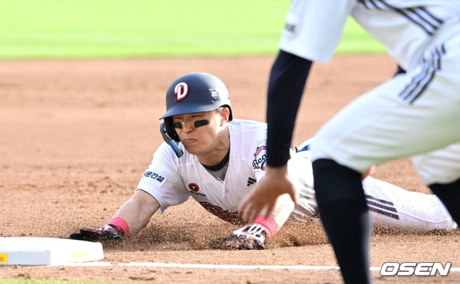 ソン·アソプが3塁にスライディングしている。 /写真=OSEN