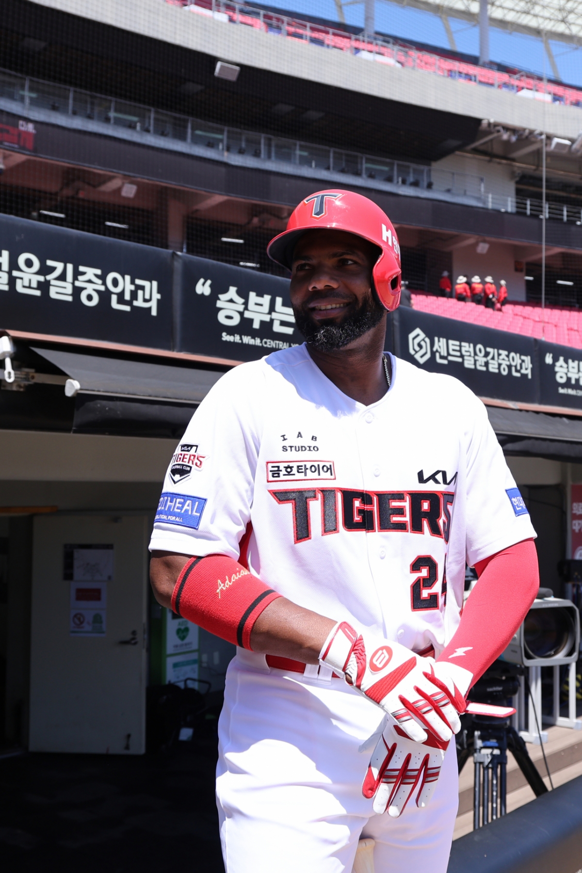 A view of KIA replacement foreign hitter Adellin on the 5th. /Photo=KIA Tigers provided