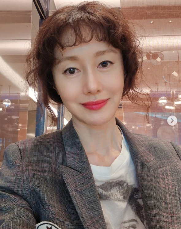 /Photo=Actor Kim Ji-soo's account