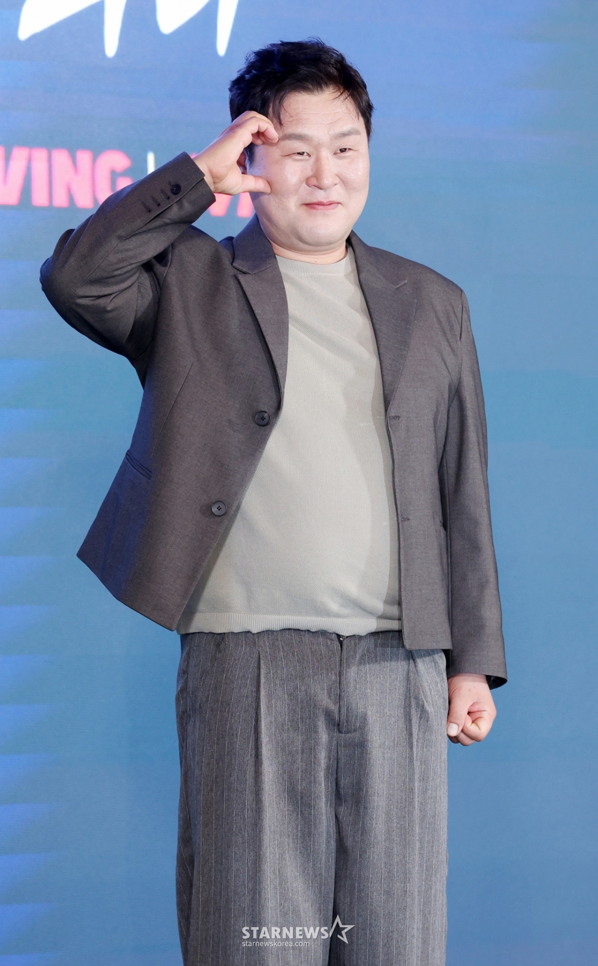 Ngày 6/5, nam diễn viên Yoon Kyung Ho đang tạo dáng tại buổi họp báo ra mắt phim truyền hình The Legend of a Private Life diễn ra tại khách sạn Fulman Ambassador, quận Gwangjin, Seoul. /2026.05.06/Ảnh = Kim Hwi Sun hwijpg@