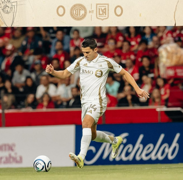 LAFCのDFセルジ·パレンシア。 /写真=LAFC公式SNS仕上げ