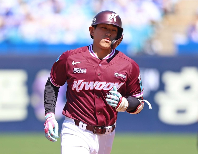 Yang Hyeon-jong hit a home run on the 5th. /Photo=Kiwoom Heroes